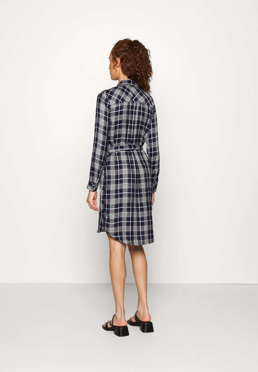 ONLRILEY LIFE DRESS Media 4