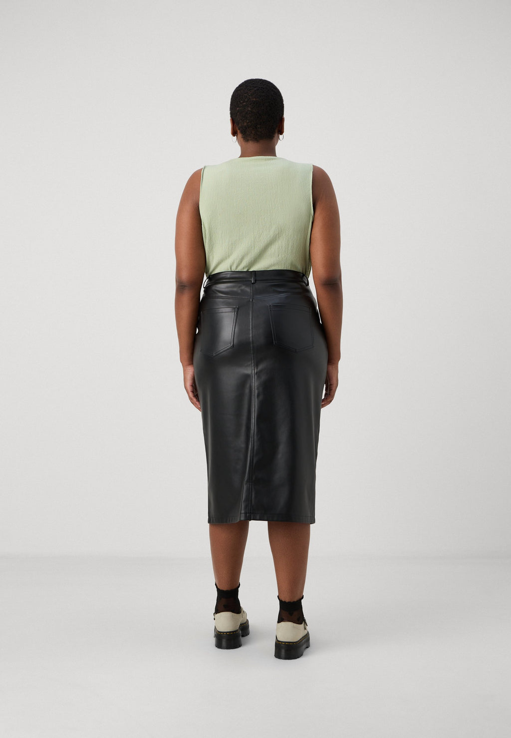 CARKIRI SLIT SKIRT Media 4