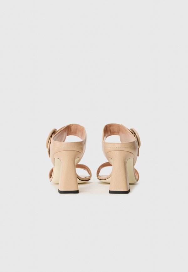 Pollini