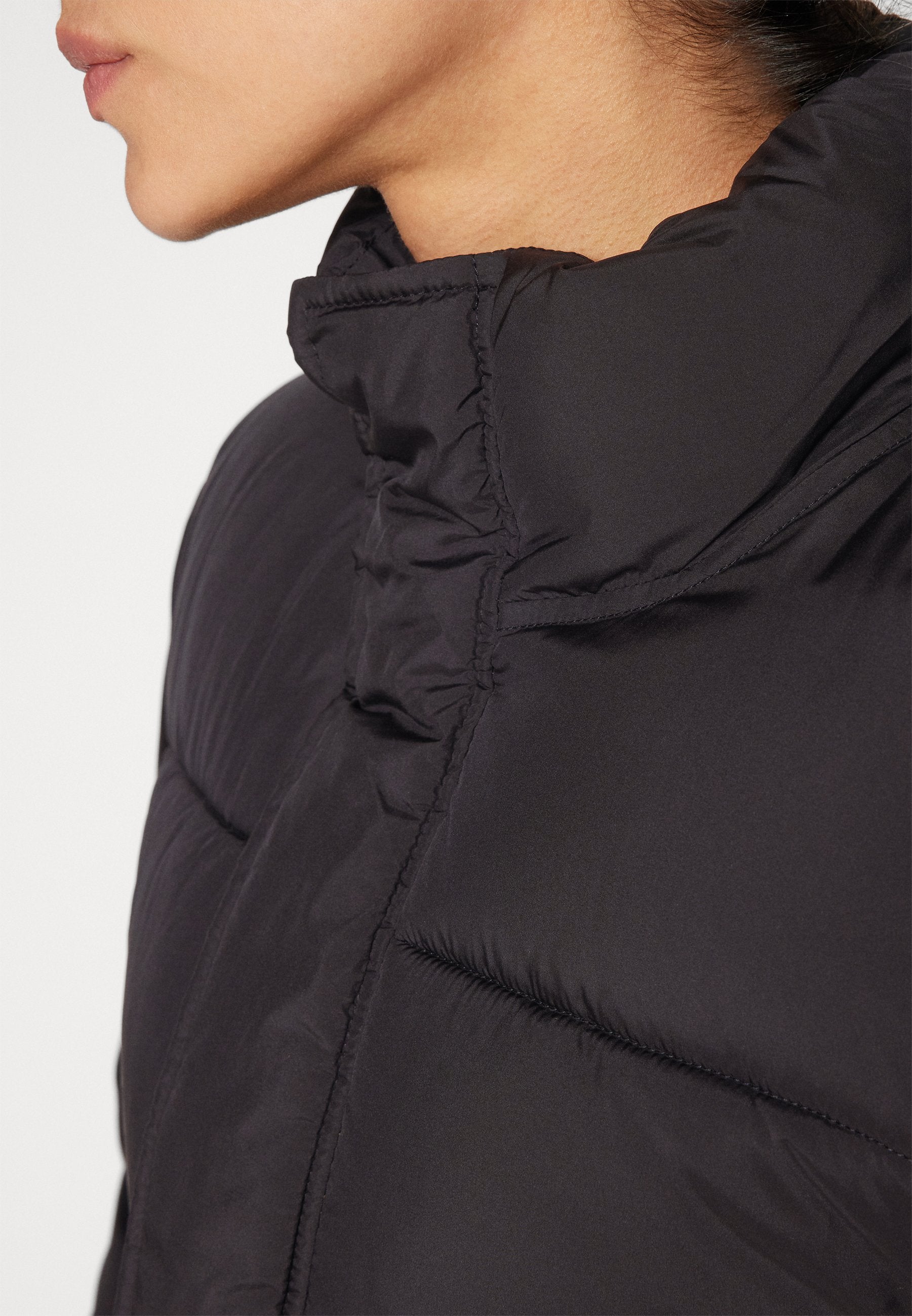 Fabletics ESSENTIAL PUFFER