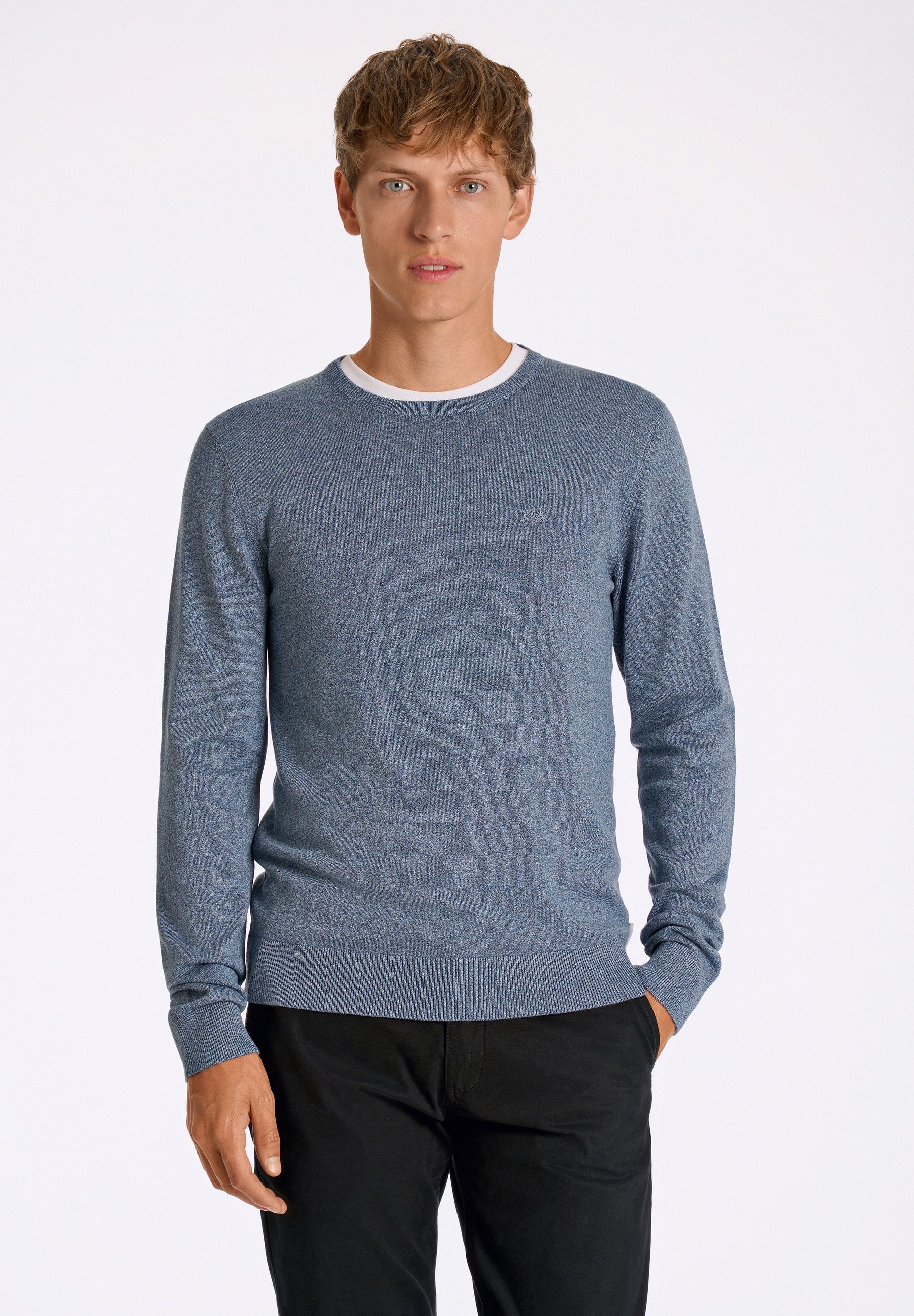 ECOVERO L/S O-NECK Media 3