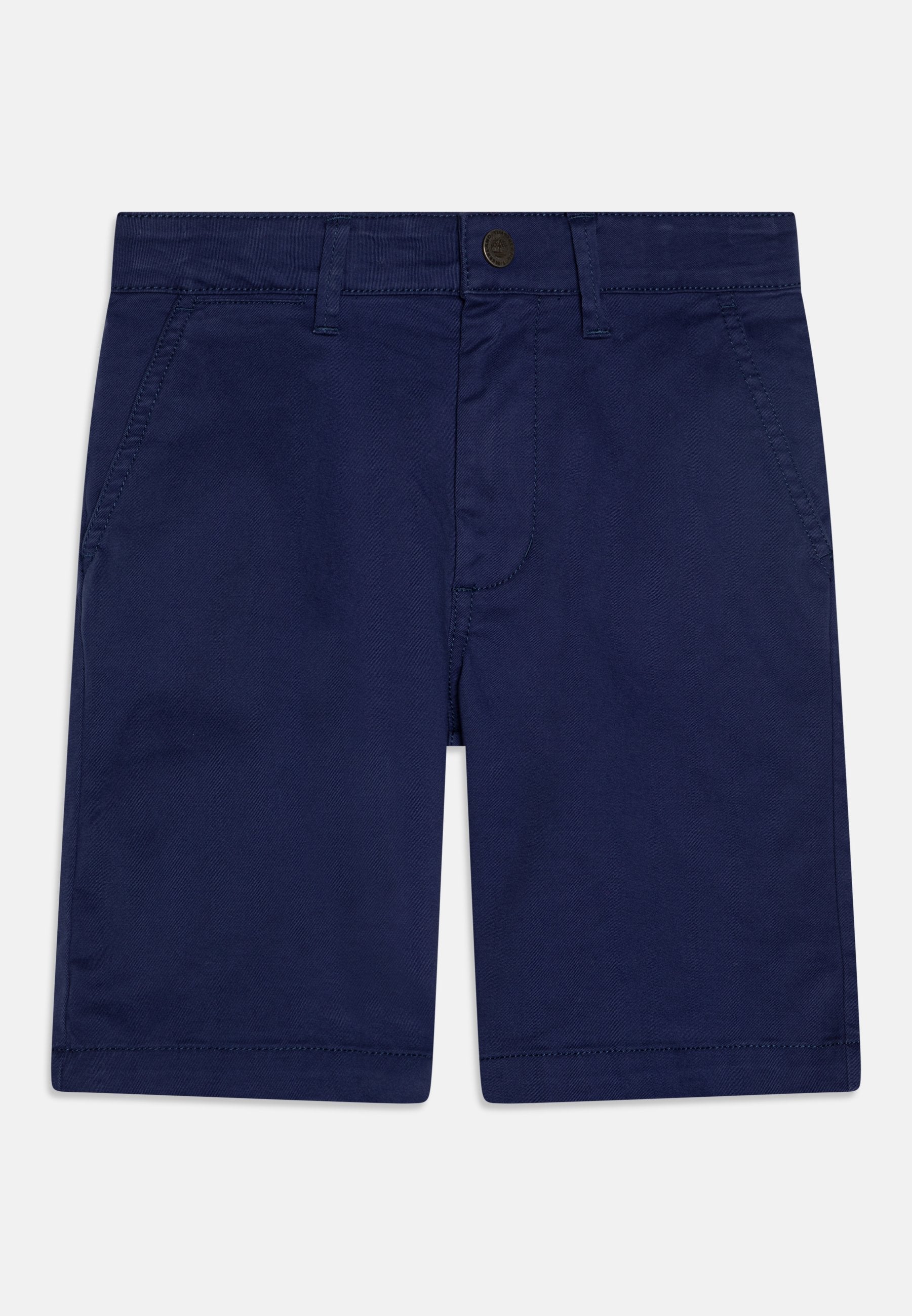 Marineblaue Shorts aus Baumwollstoff, mit einem Knopfverschluss, zwei Vordertaschen und einem geraden Saum. Glatte Textur mit minimaler Gestaltung.