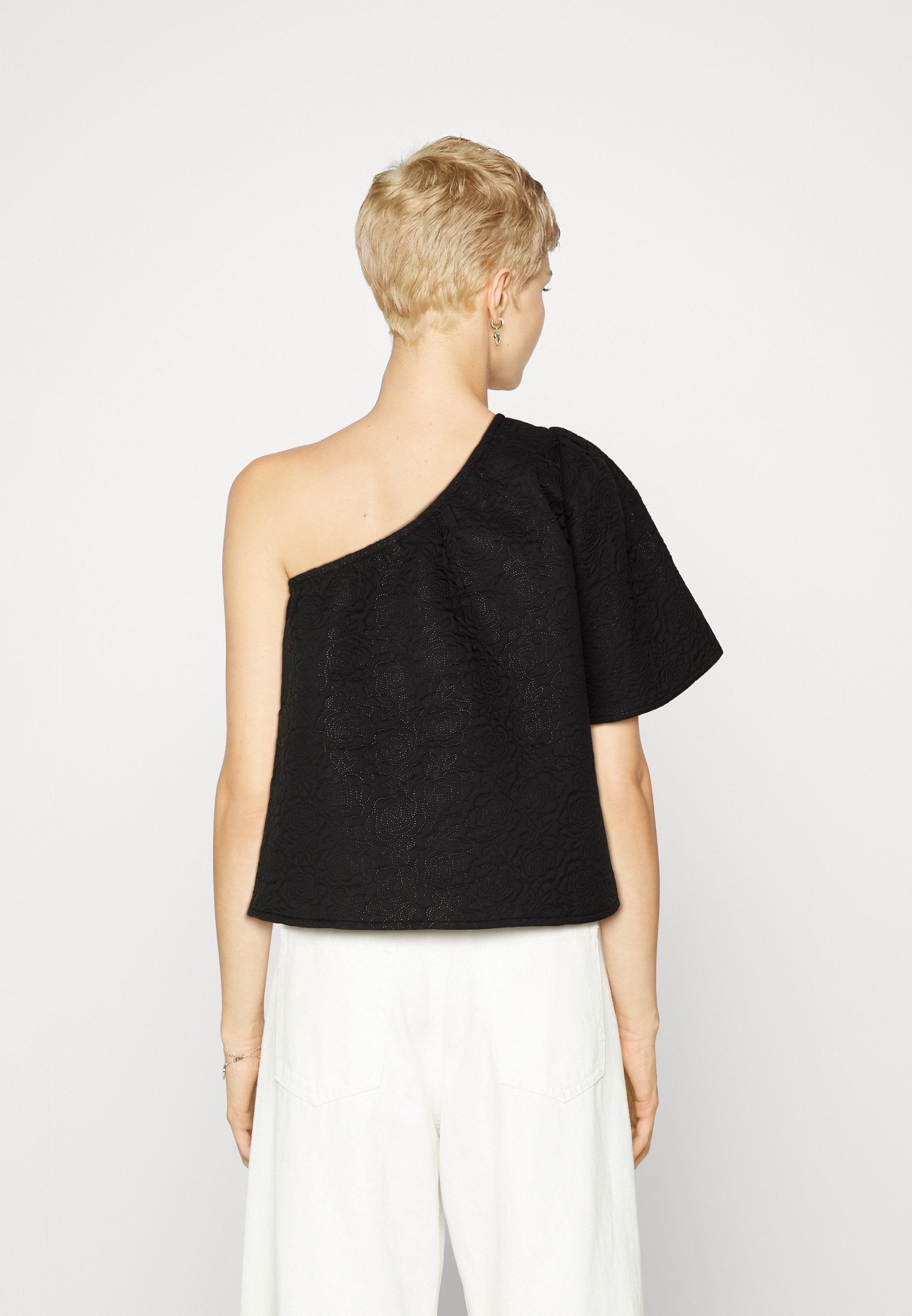 VILA VIMALA ONE SHOULDER