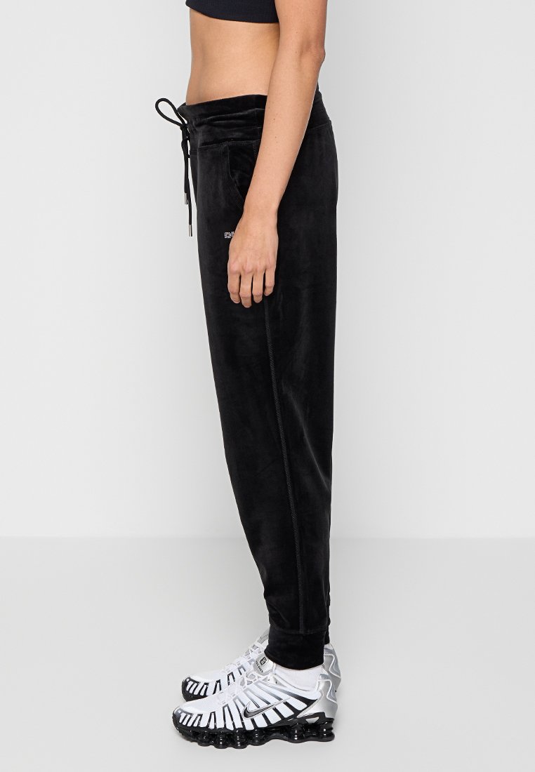 DKNY Sport SLIM FIT