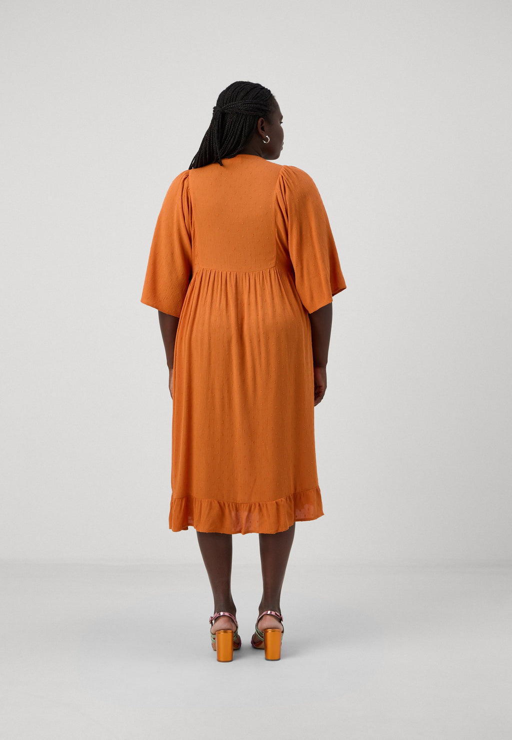CARELEANOR LIFE DRESS Media 4