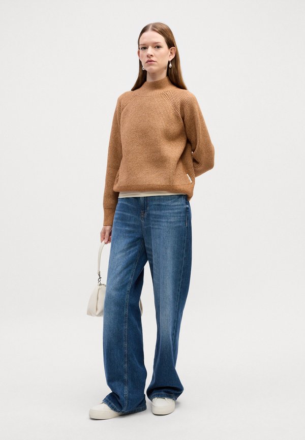 Calvin Klein Jeans