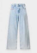 Helle blaue, weite Jeans aus Denim mit hoher Taille, sichtbaren Nähten, vorderen Taschen und geradem Schnitt bis zum Saum.