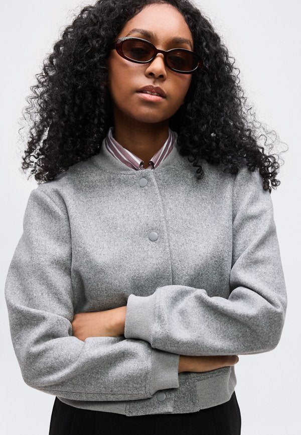 Vero Moda Petite VMCHLOE SHORT JACKET