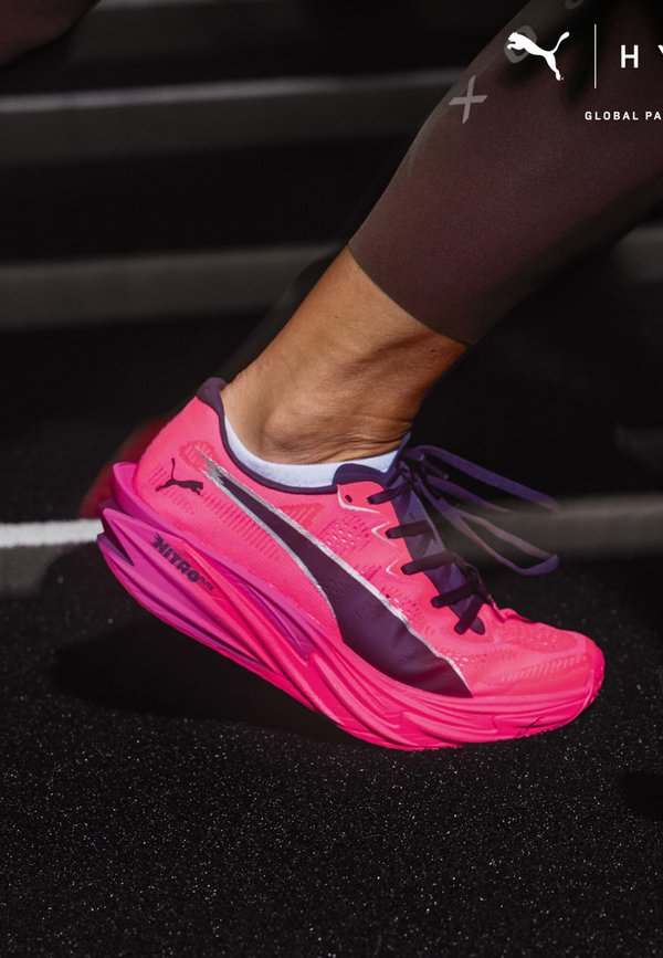Puma DEVIATE NITRO ELITE HYROX - Training shoe - pure pink-electric orchid-deep plum
