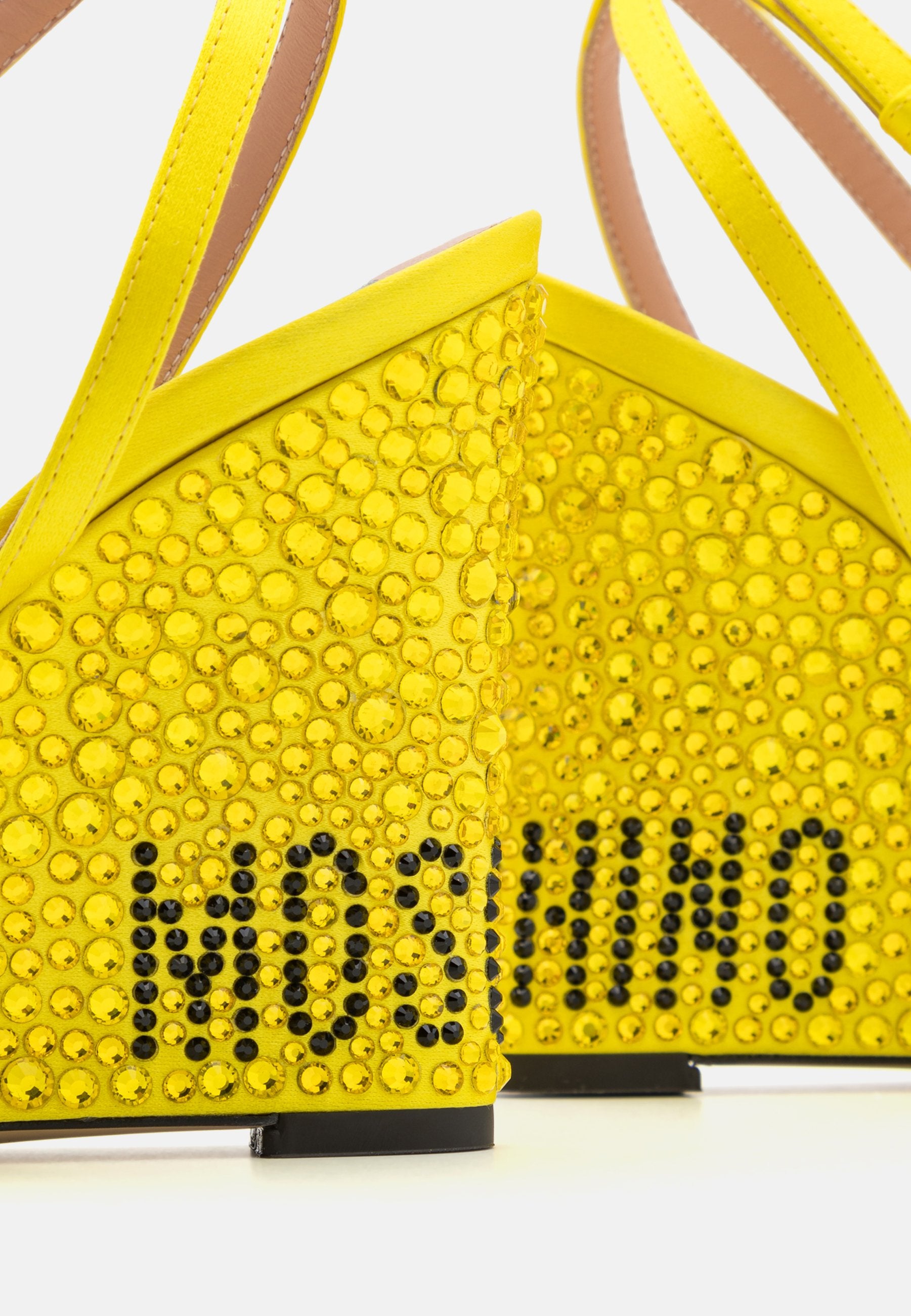 MOSCHINO