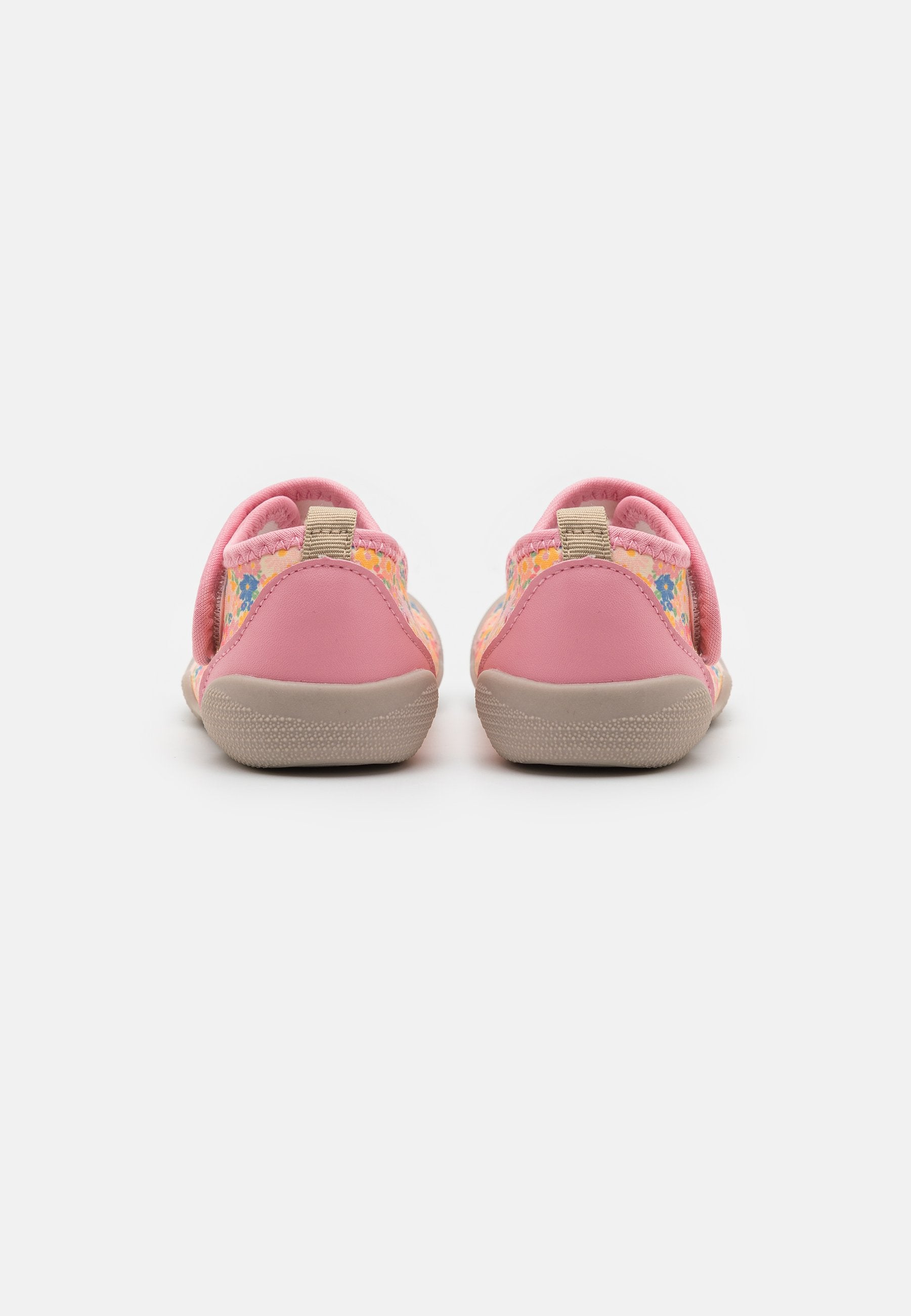 Wheat BEACH SHOE WAVEY