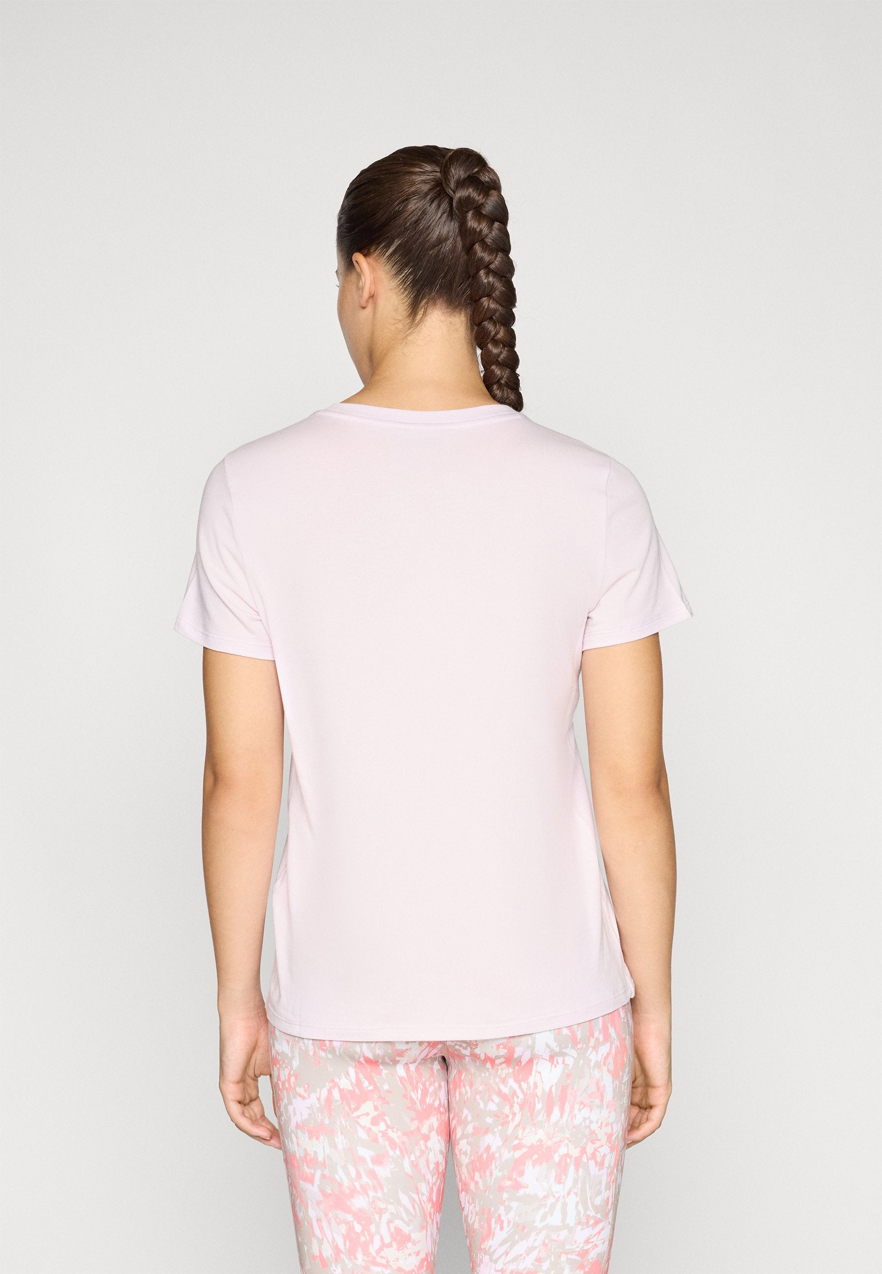DKNY Sport