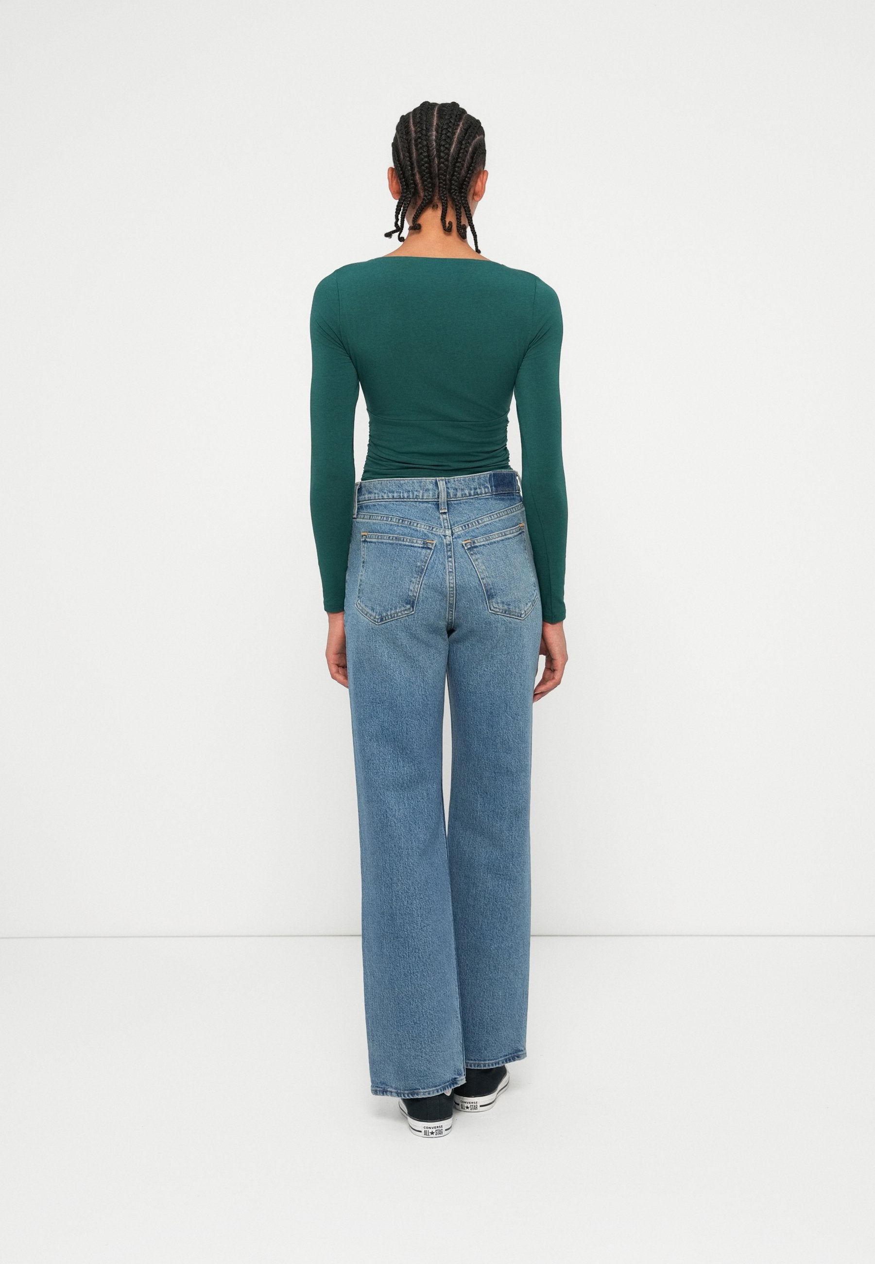 Abercrombie & Fitch MEDIUM CLEAN RELAXED