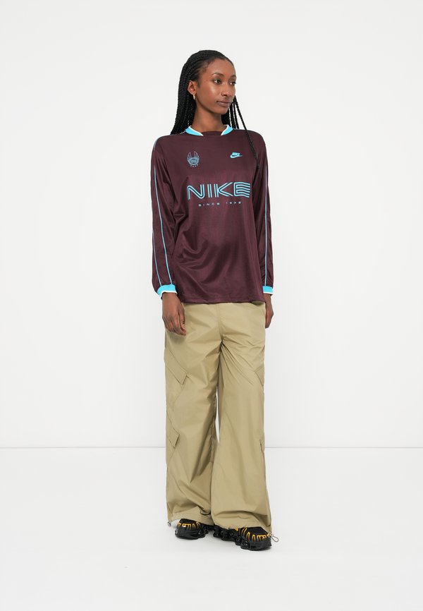 Nike Sportswear