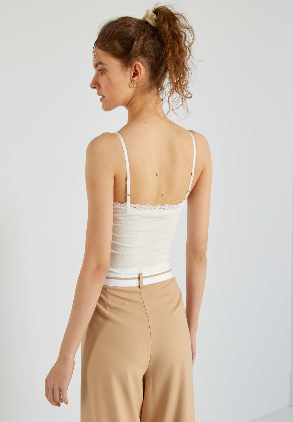 KIABI WITH LACE DETAIL