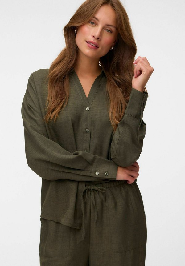 Vero Moda VMMELANEY QUEENY LS SHIRT WVN NOOS - Button-down blouse - forest night