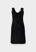 DAY Birger et Mikkelsen DURANT REFINED STRUCTURE