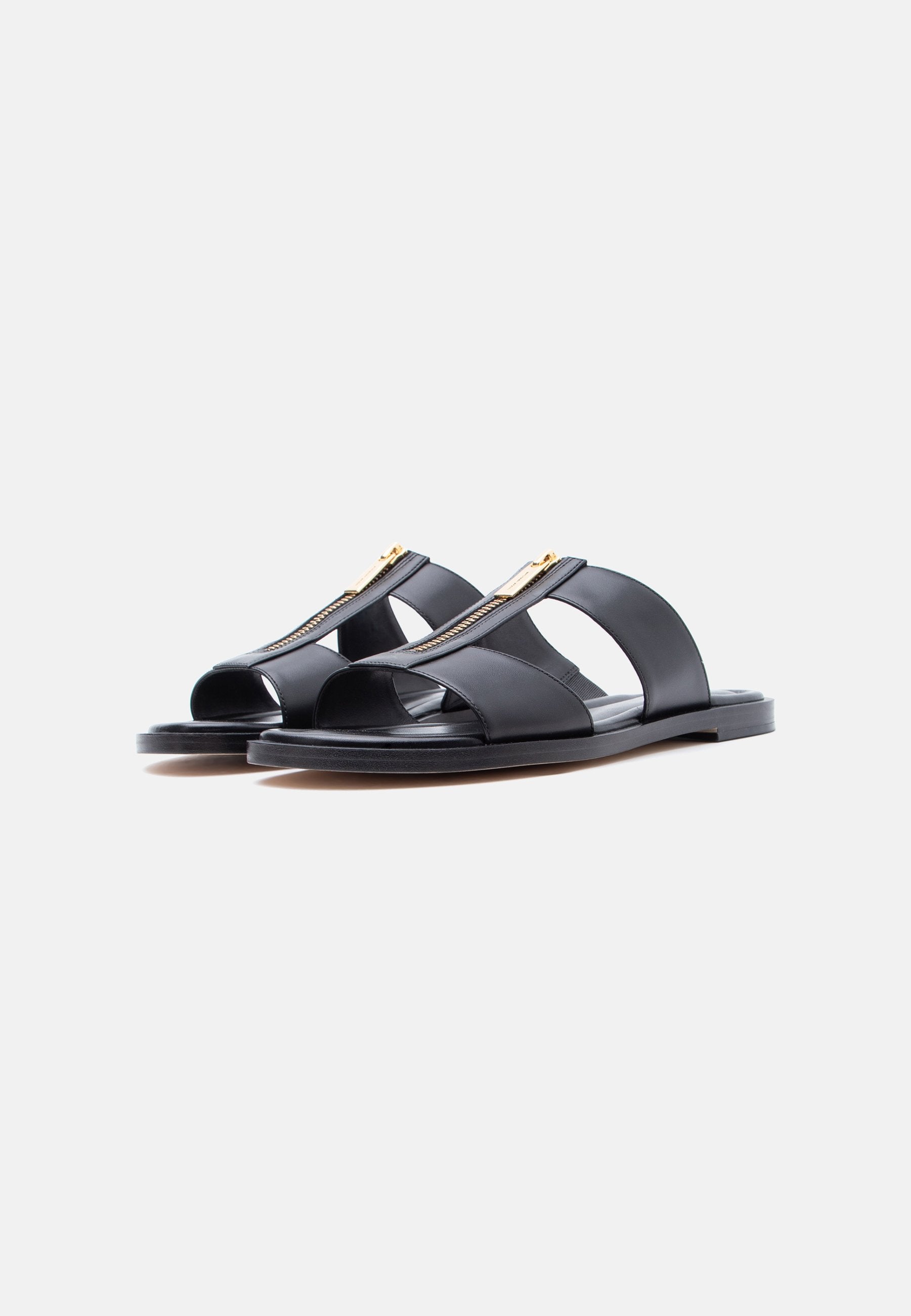 MICHAEL Michael Kors BERKLEY FLAT
