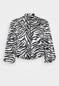 CARLUA JACKET Media 1