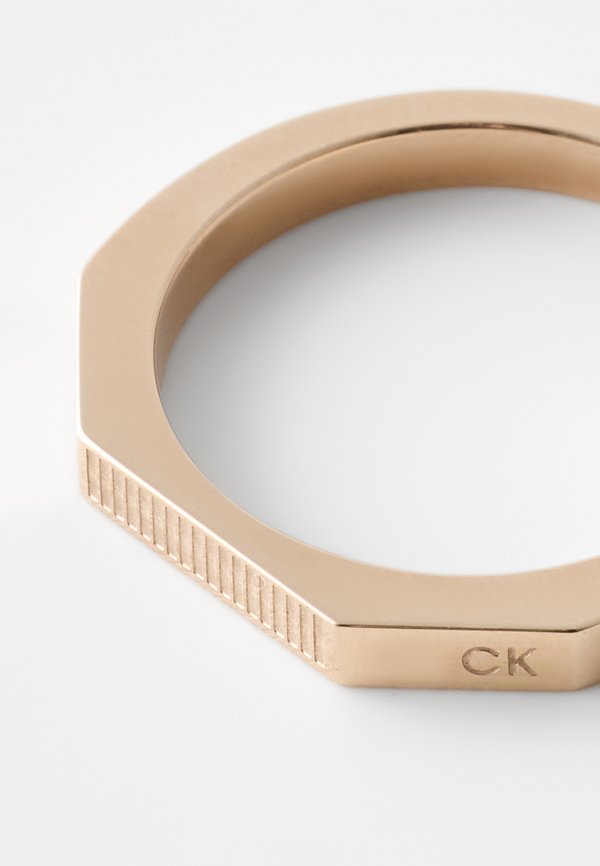 Calvin Klein FACETED BAR FAMILY