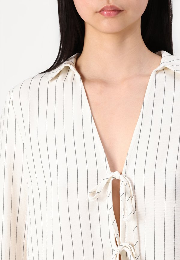 ONLY ONLMETTE PINSTRIPE TIE SHIRT