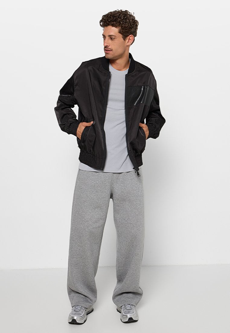 Armani Exchange Bomberjacke Media 2