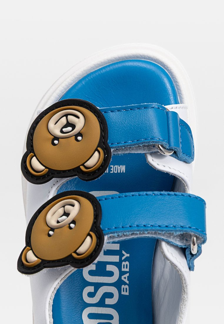 MOSCHINO