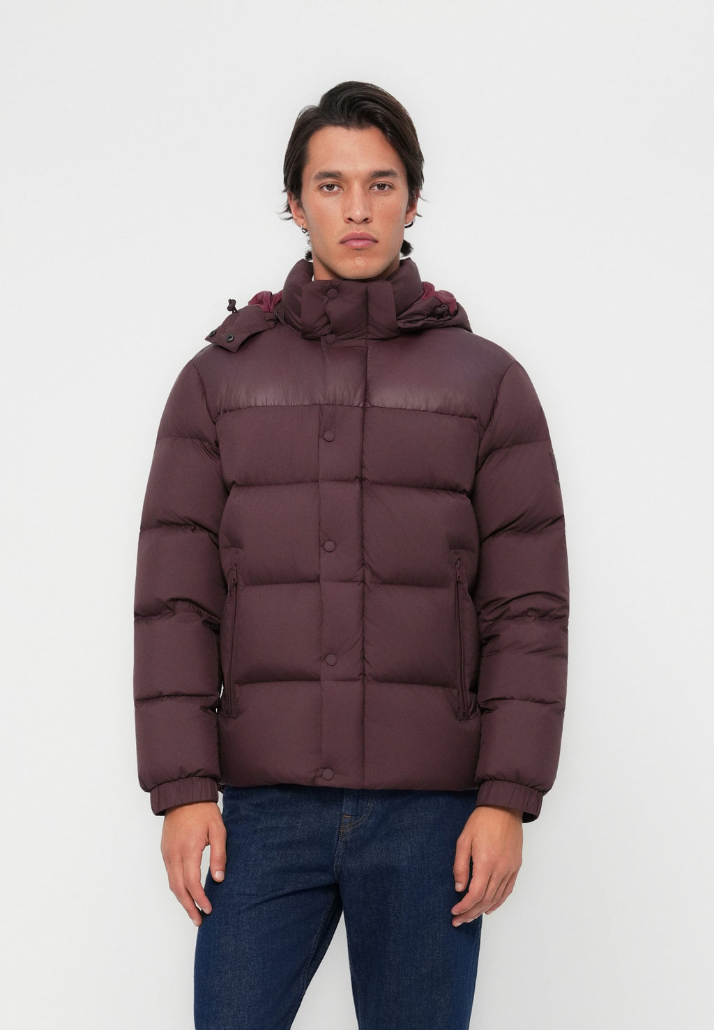 HOODED PUFFER Media 3