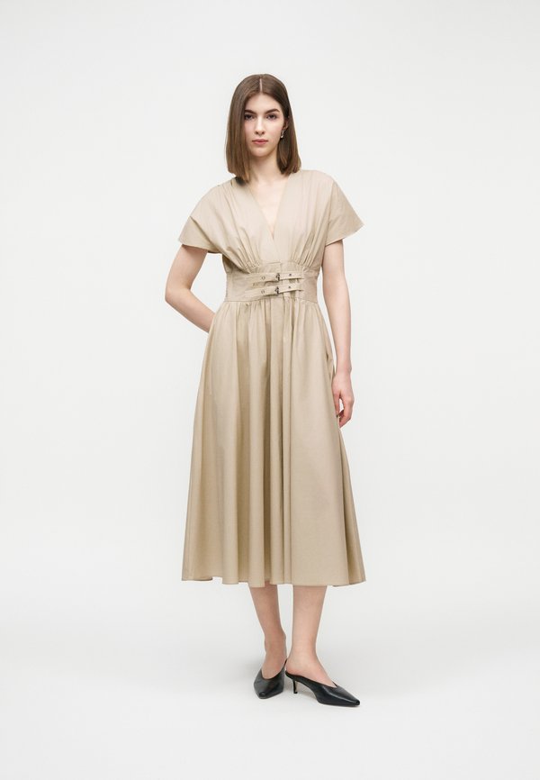 DKNY