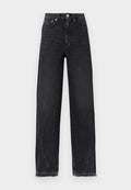 Schwarze, hoch taillierte Jeans mit geradem Bein, fünf Taschen, Knopfverschluss und rohen Saumdetails.