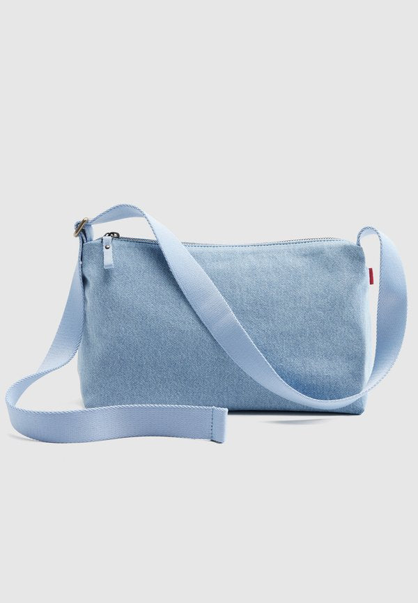 Levi's® ALI  - Cross body bag - indigo light wash