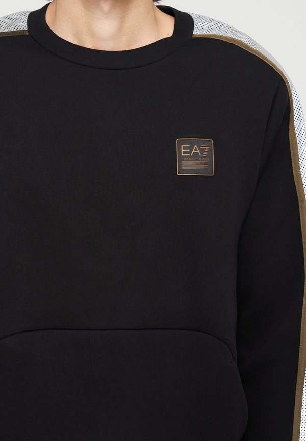EA7 Emporio Armani