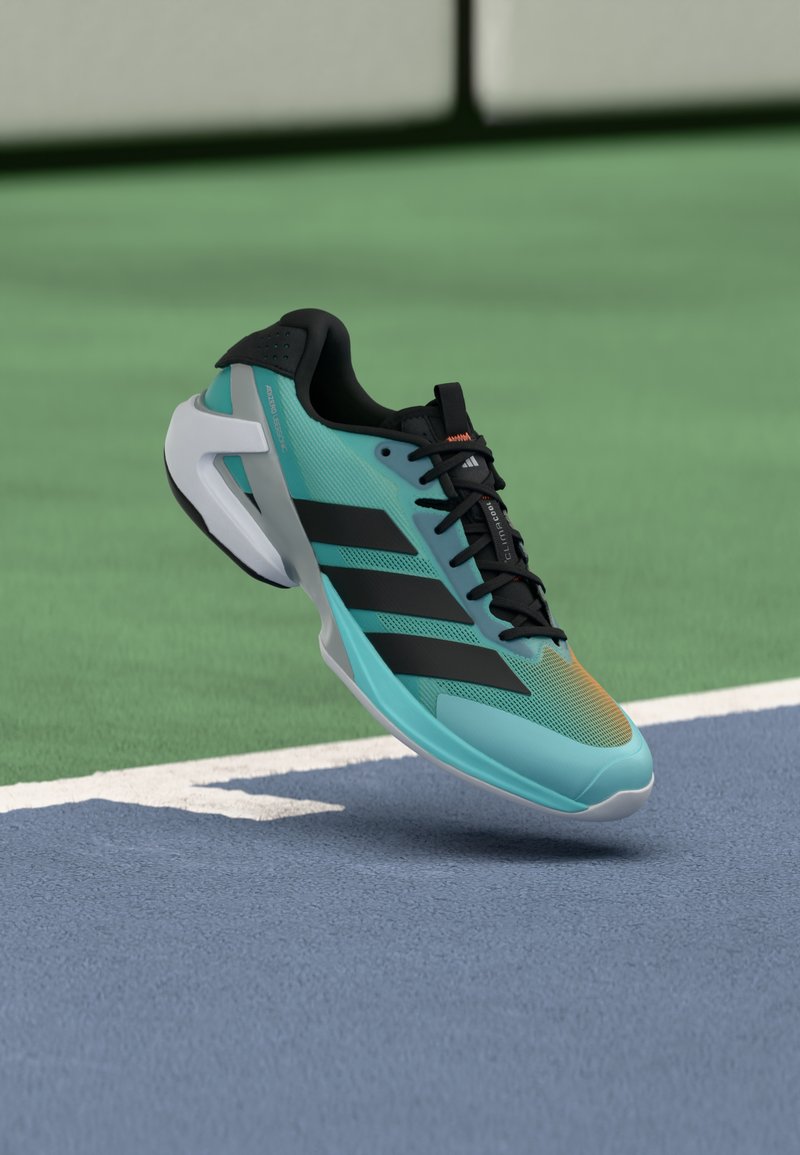 ADIZERO UBERSONIC 5 Media 1