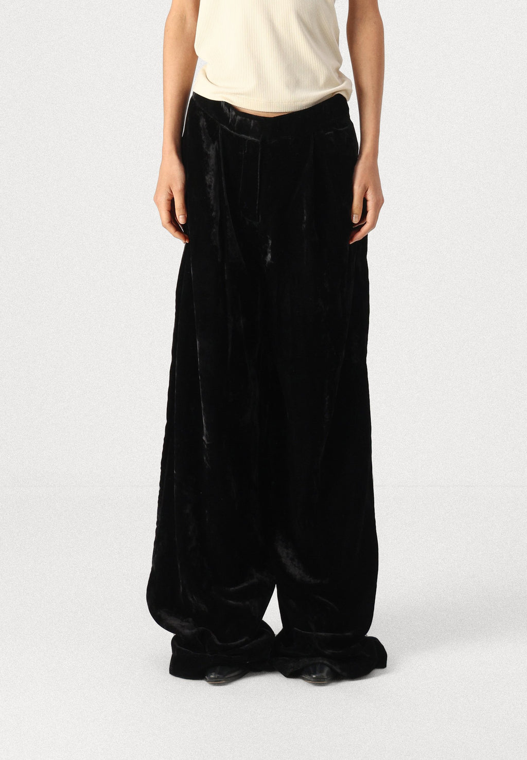 FESTIVE PANT Media 3