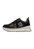 SNEAKERS Media 1