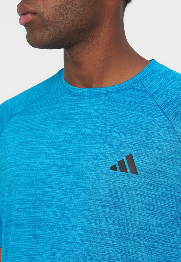 adidas Performance TECH ESSENTIALS WORKOUT