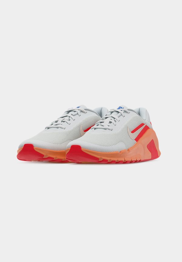 Nike Performance FLEX TRAIN