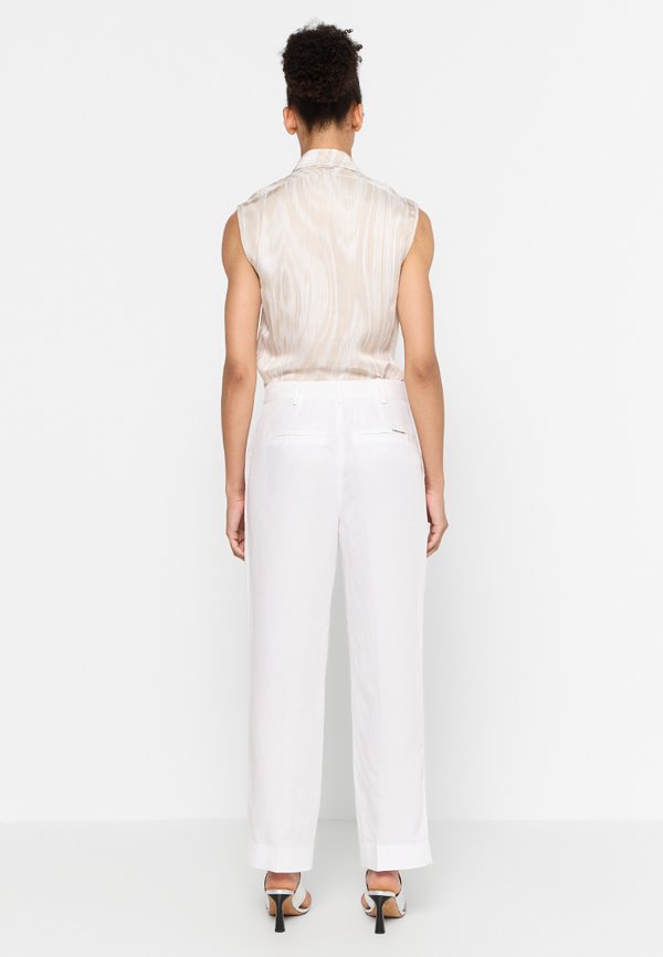 Calvin Klein SLIM FIT