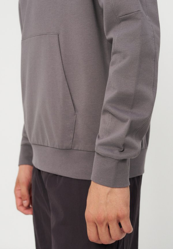 EA7 Emporio Armani