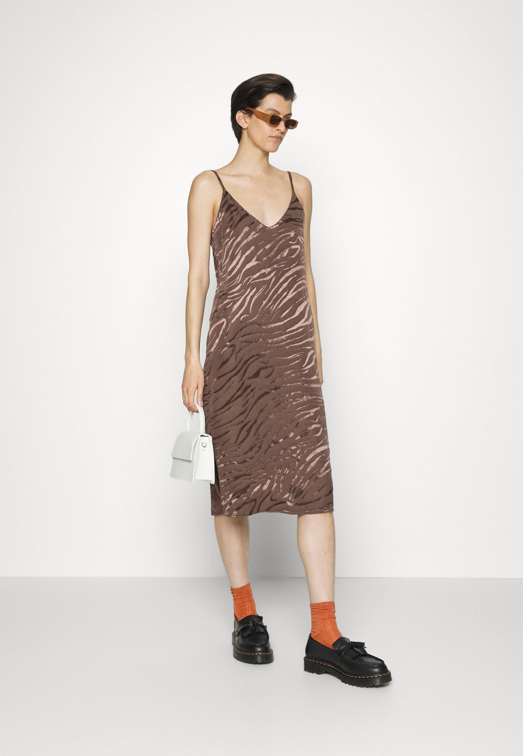 ONLBELLA SLIP DRESS Media 2