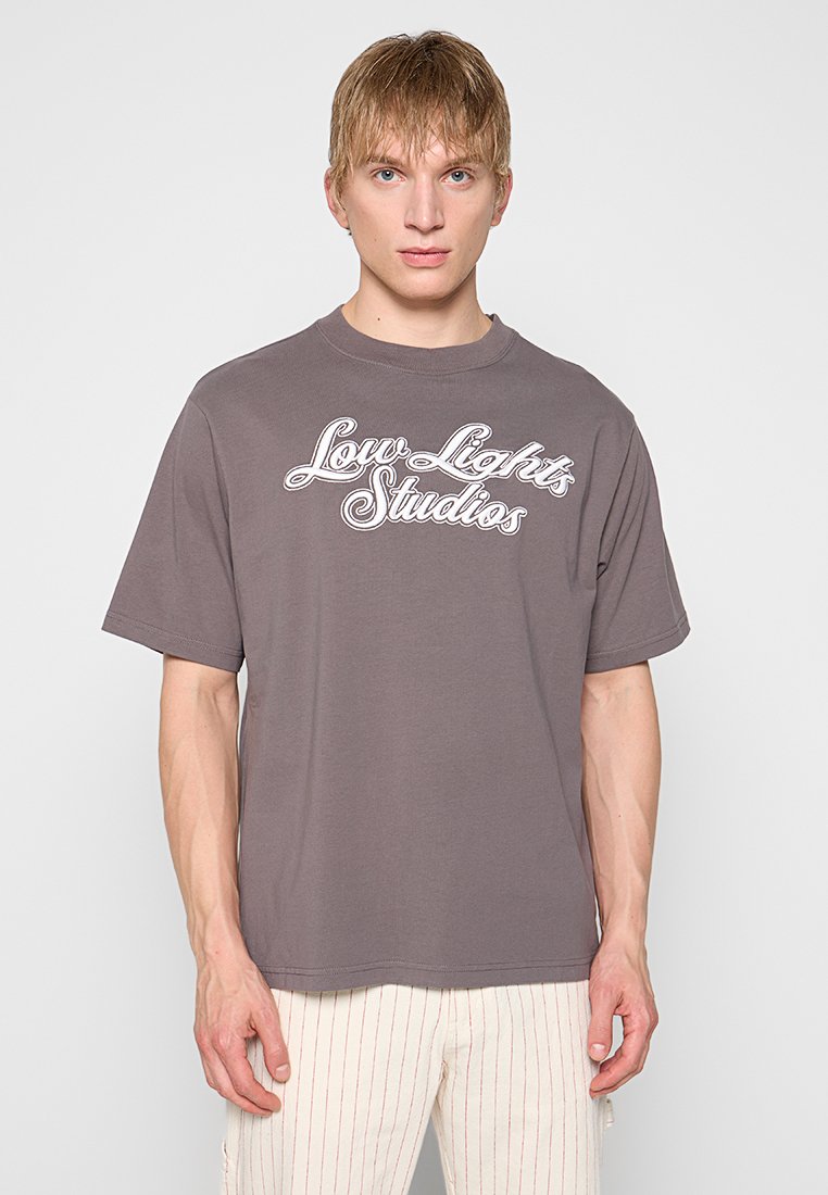 LOW LIGHTS STUDIOS® SHUTTER