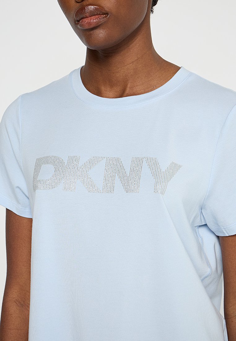 DKNY Sport