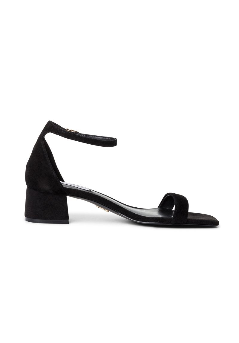 Steve Madden Schaftsandale Media 1