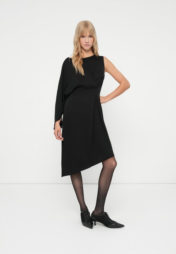 Selected One-shoulder asymmetrical viscose