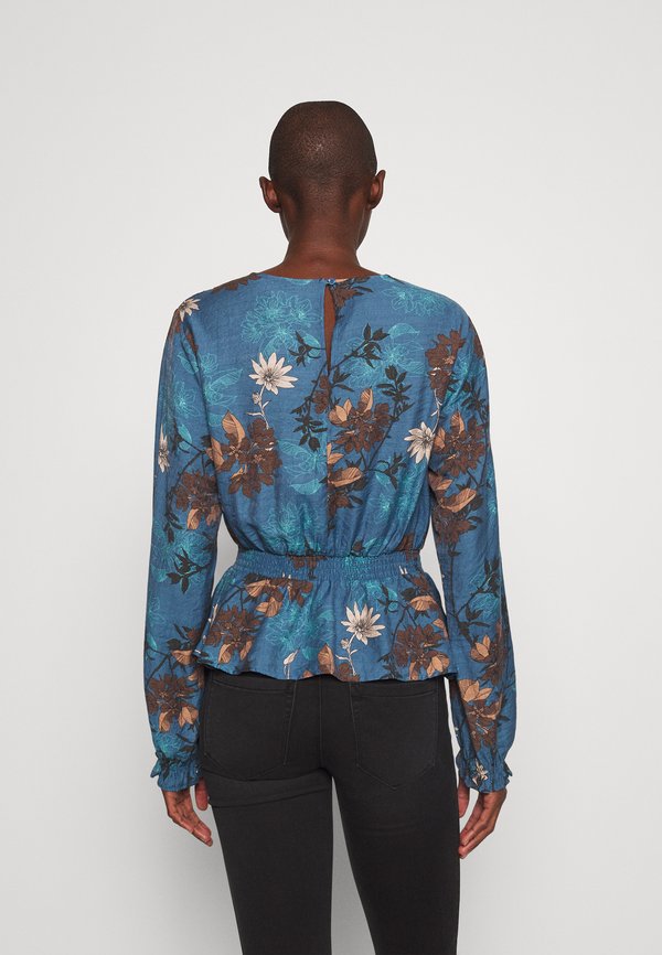 ONLY Tall ONLSARI SMOCK TOP