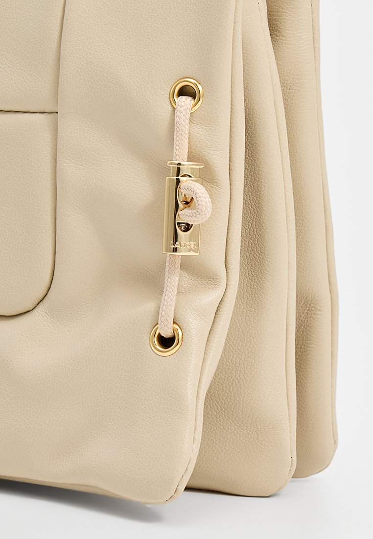 Lancel BILLIE