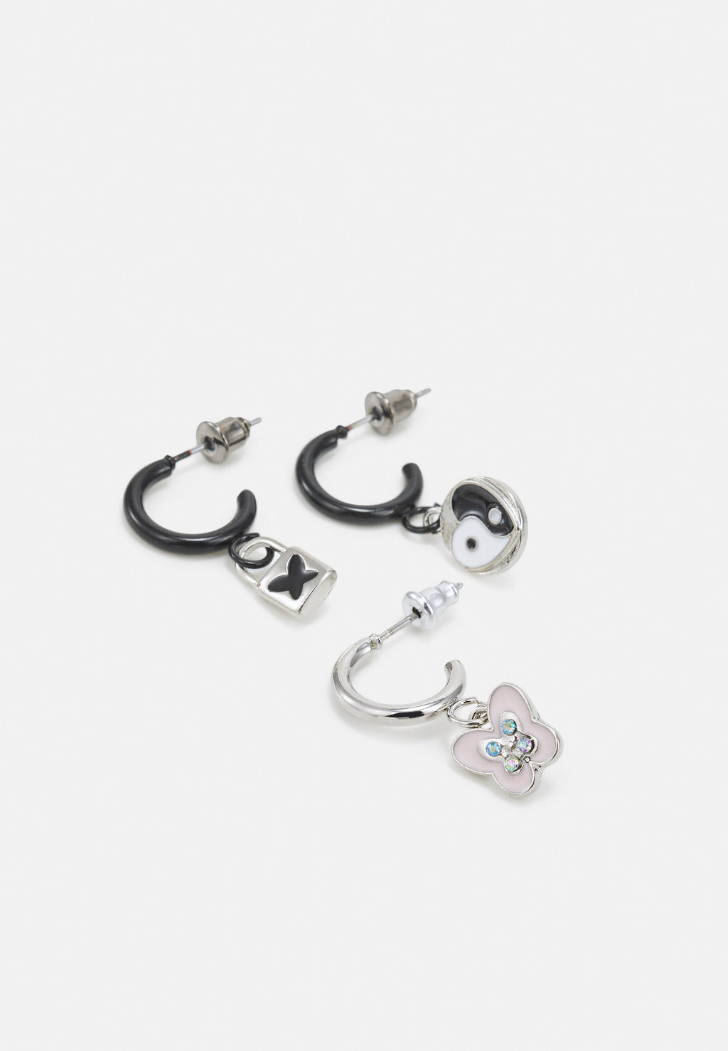 Uncommon Souls FUN EARRINGS UNISEX 6 PACK