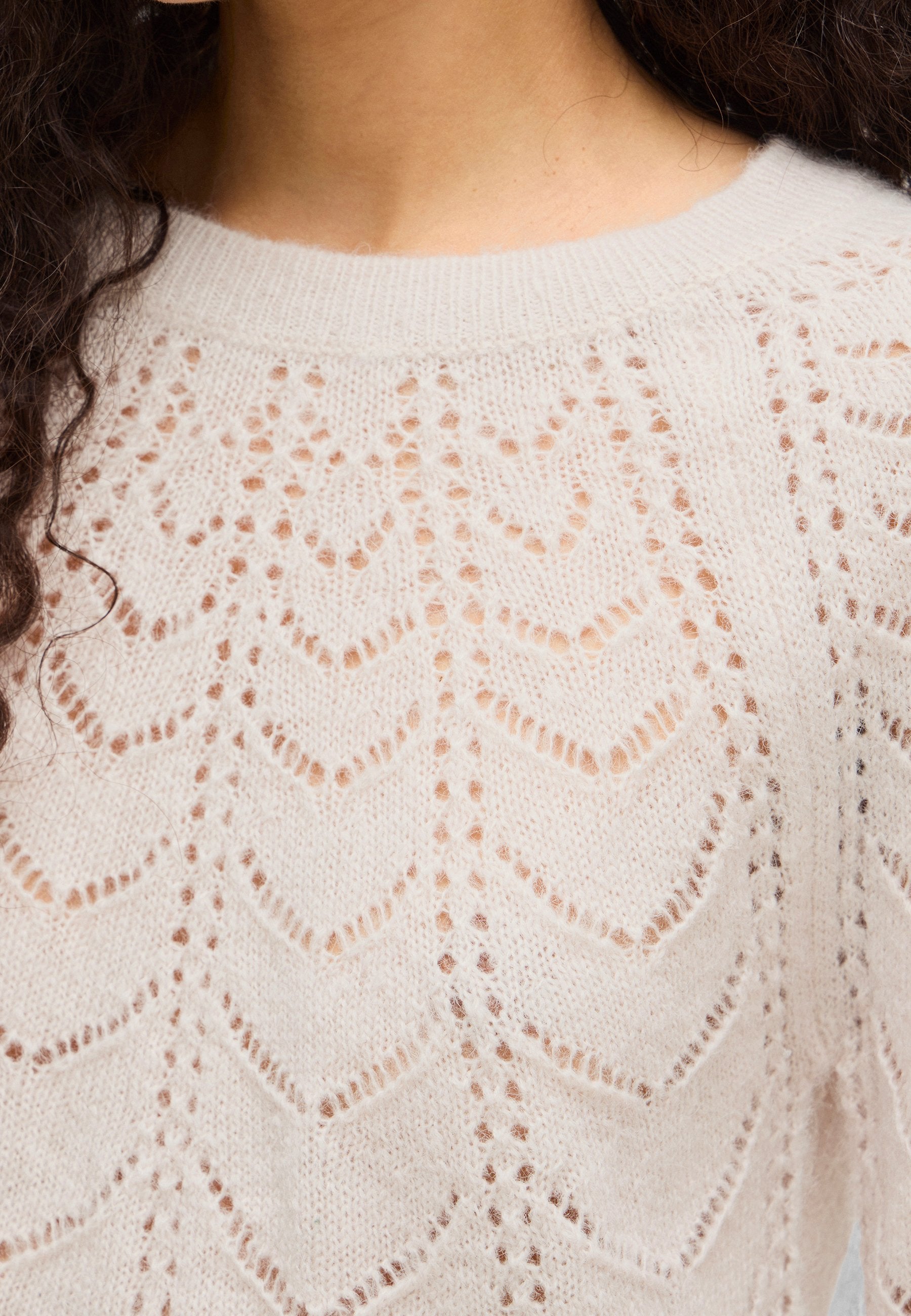 VILA VITULI O NECK DETAIL
