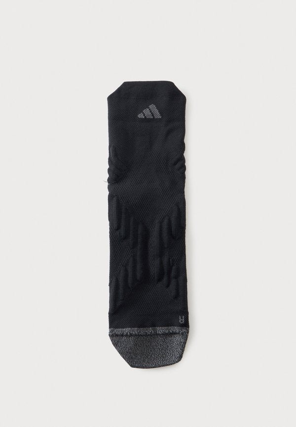 adidas Performance RUN COMFY ANKLE UNISEX - Sports socks - black