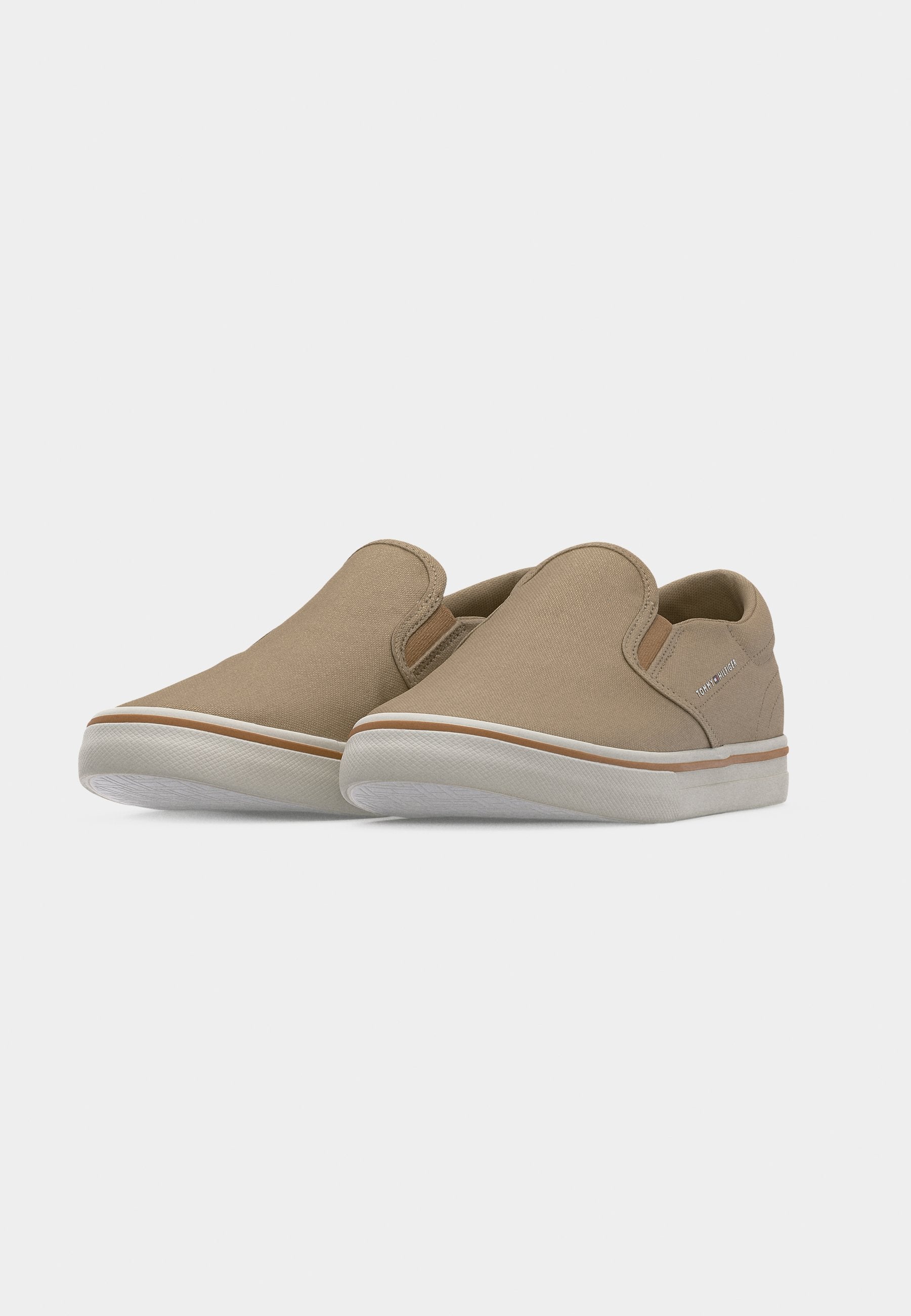 CANVAS SLIP-ON TRAINERS Media 3